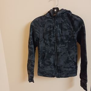 Lululemon Scuba Hoodie Light Cotton Camo Size 4 Good Condition